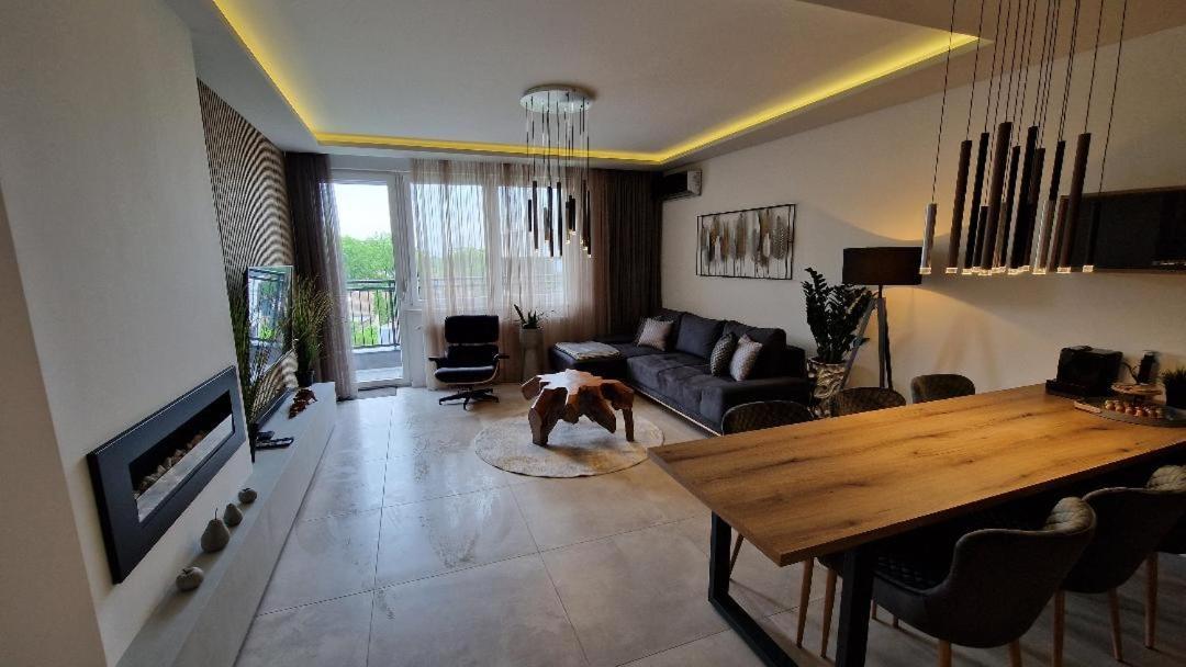 Family Resort Subotica Apartments Ngoại thất bức ảnh